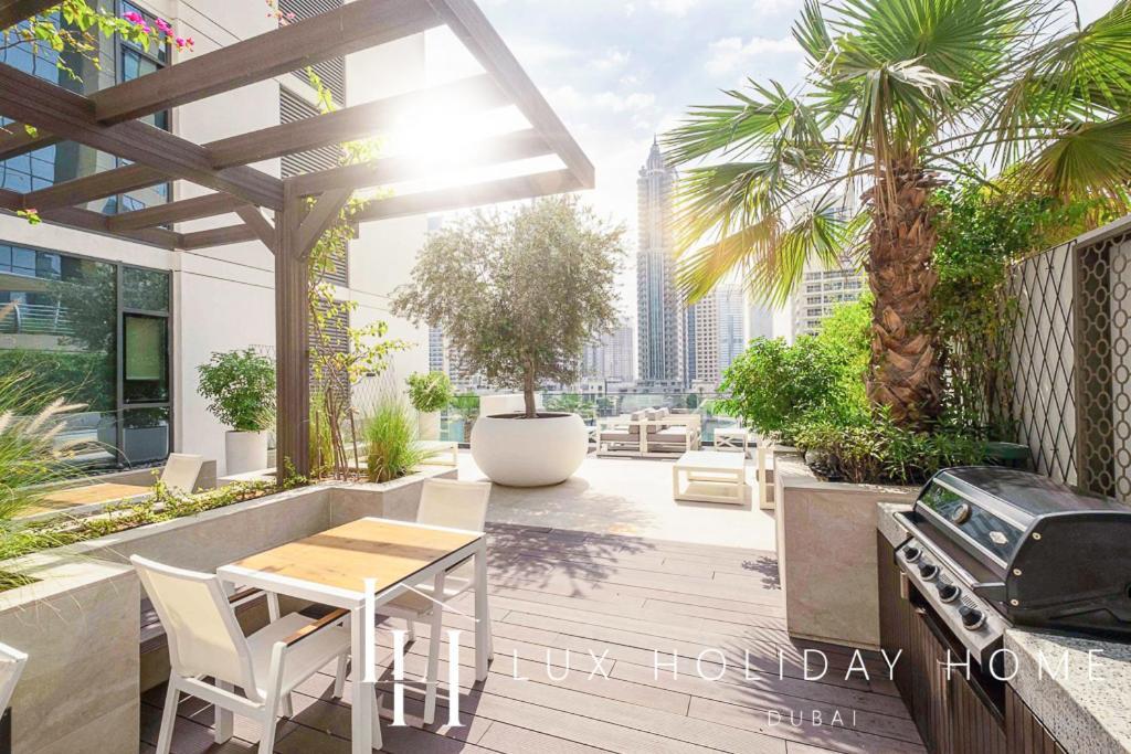 Lux Contemporary Suite With Full Marina View 6 Dubai Dış mekan fotoğraf