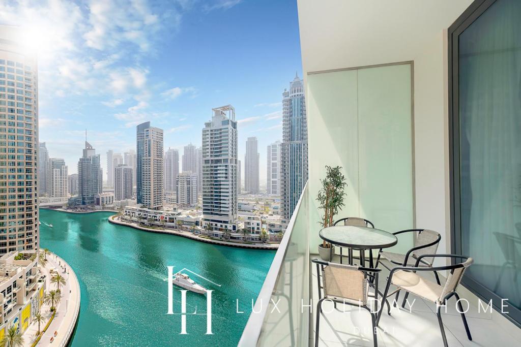 Lux Contemporary Suite With Full Marina View 6 Dubai Dış mekan fotoğraf